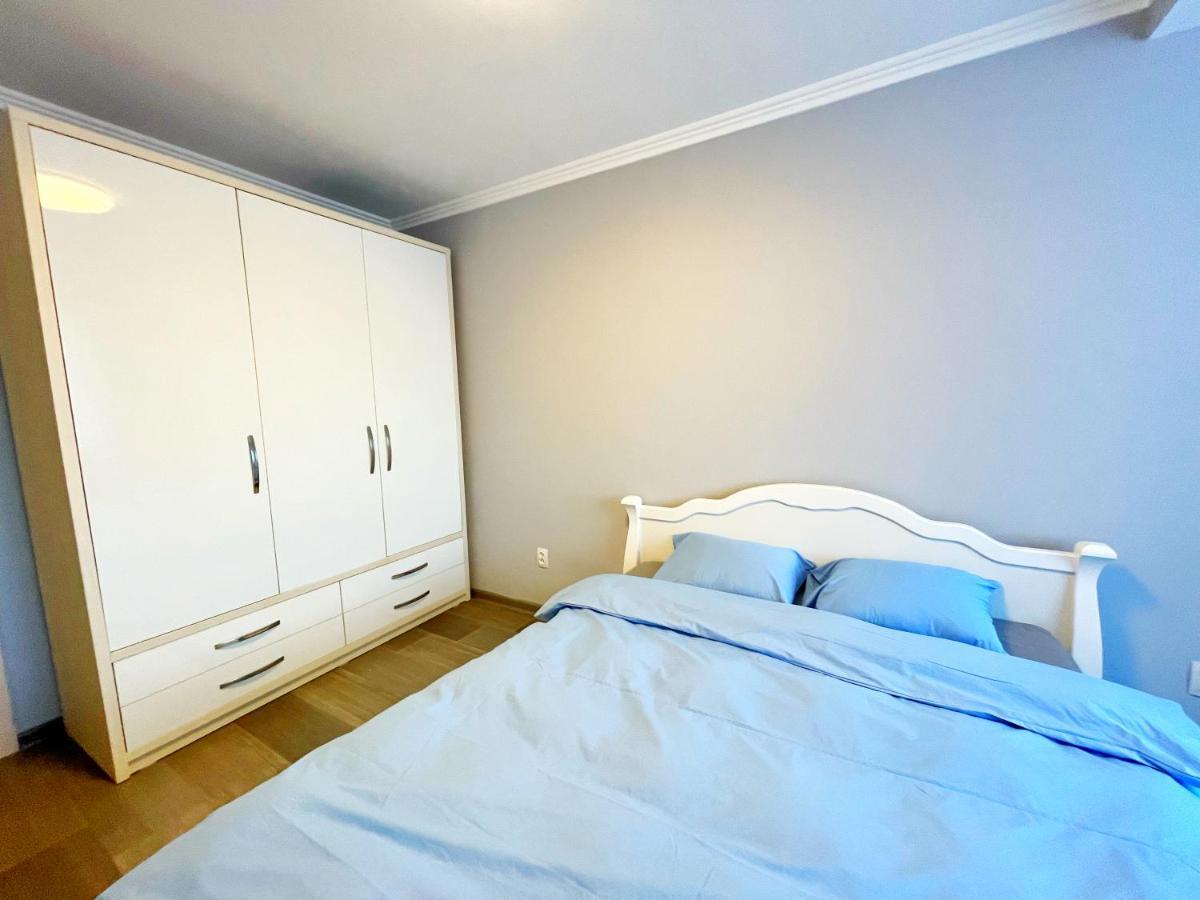Luxury Central Flat Chişinau Exteriör bild